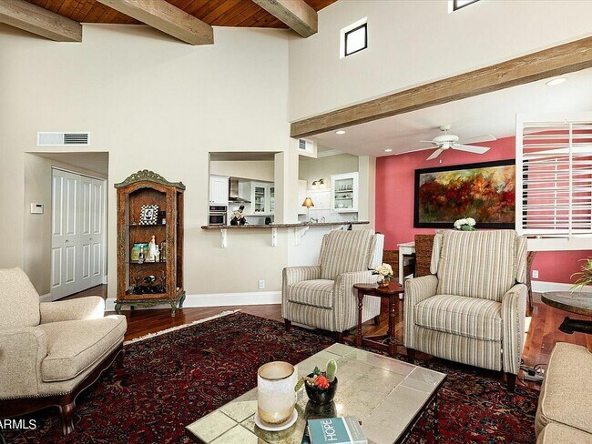 Building Photo - 5101 N Casa Blanca Dr