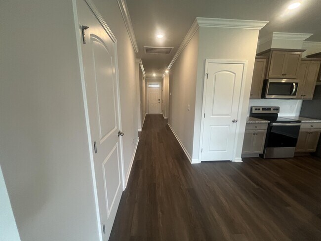 Building Photo - 151 Foundry St