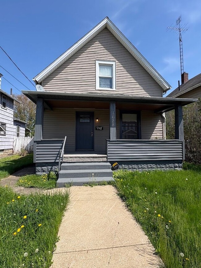 Building Photo - 1628 Clark Ave SW