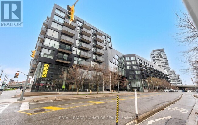 Building Photo - 32 Trolley Cres