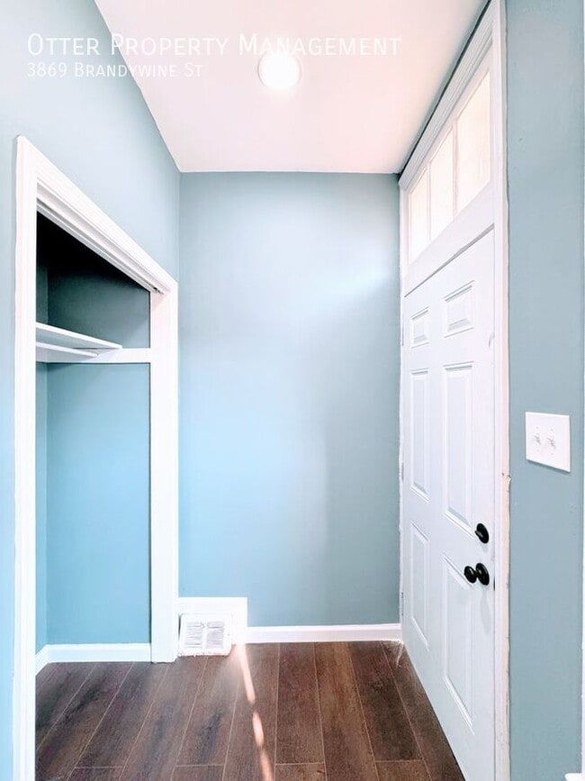 Photo - 3869 Brandywine St House