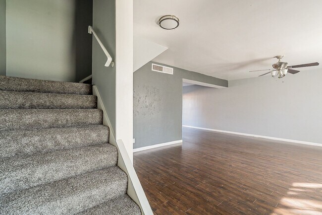 Building Photo - Ready to Move In - Three Bedrooms