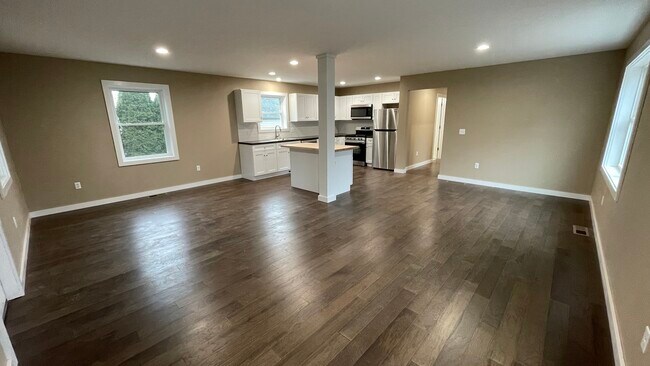 Main Living Space - 155 Union St
