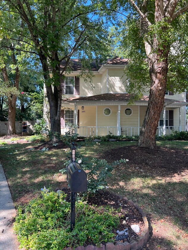 209 Hillside Ct, Murfreesboro, TN 37130 Townhome Rentals in