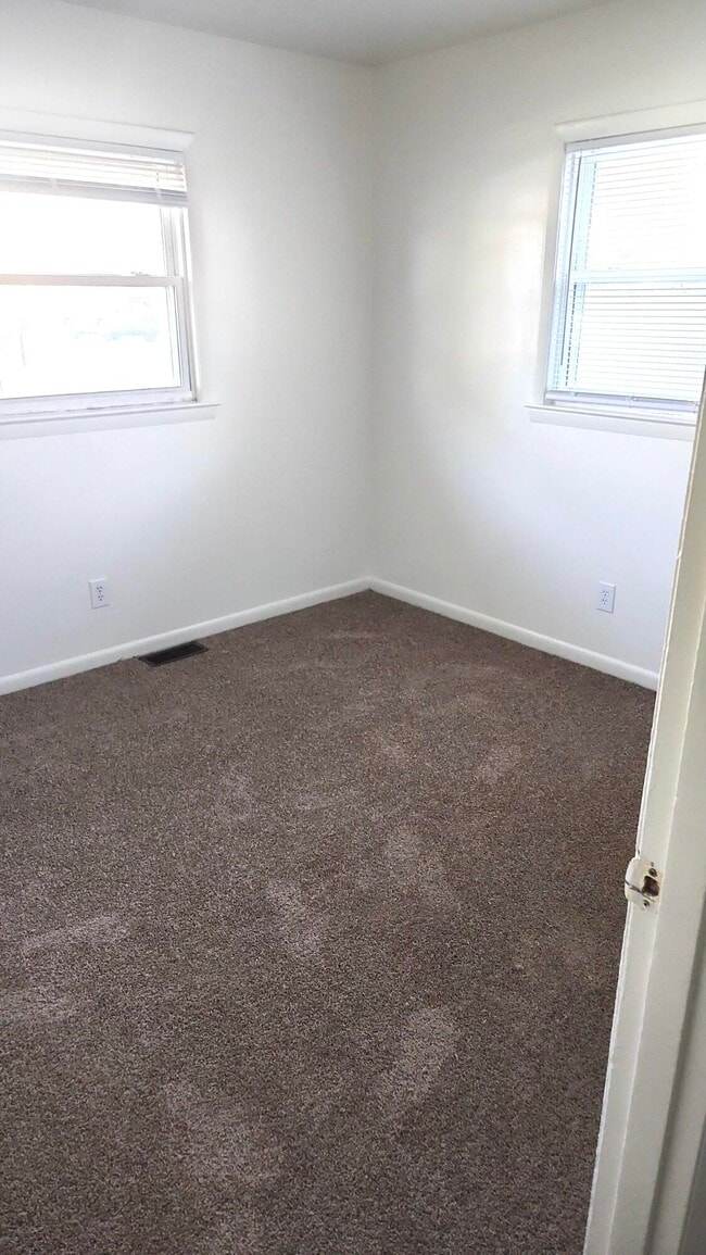 Building Photo - 2408 Butternut Hill Ct