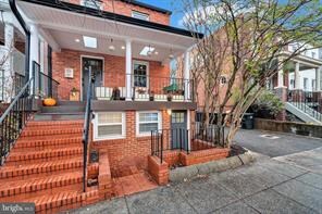 Foto principal - 3513 T St NW