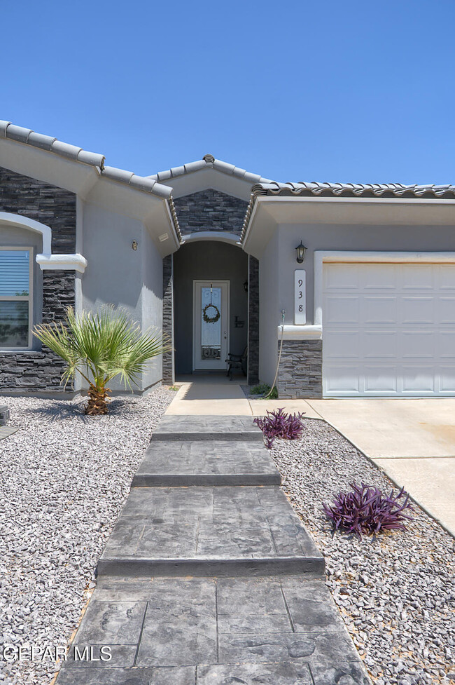 Building Photo - 938 Brudenal Pl
