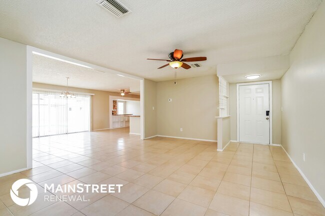 Foto del edificio - 605 SE 35th St