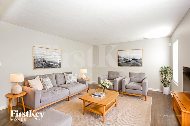 Foto del edificio - 11419 High Grass Dr