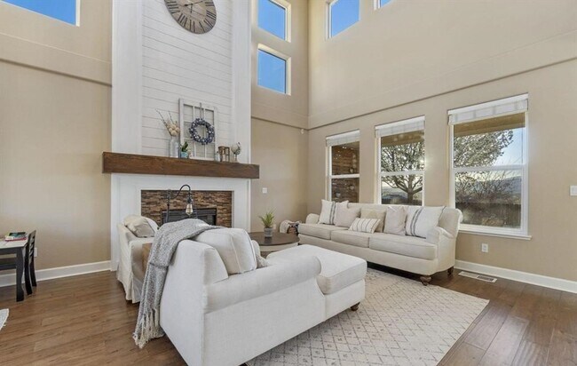 Building Photo - 2651 New Ridge Dr