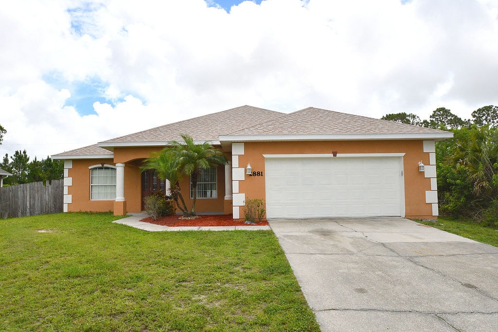 Welcome Home! - 2881 Fontainebleau Ave SE