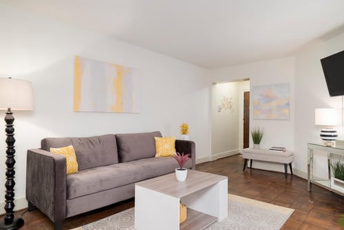 Foto principal - Delaware Park Apartments