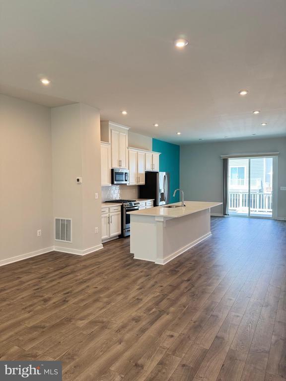 Building Photo - 1768 Hickory Wds Rd