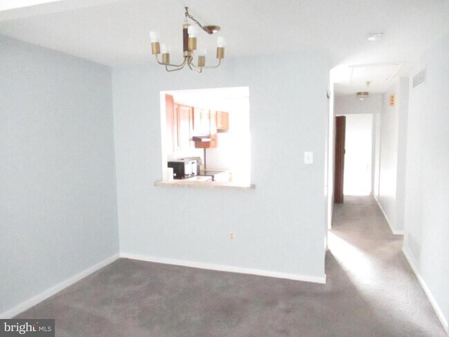 Building Photo - 7 Lumber Jack Cir