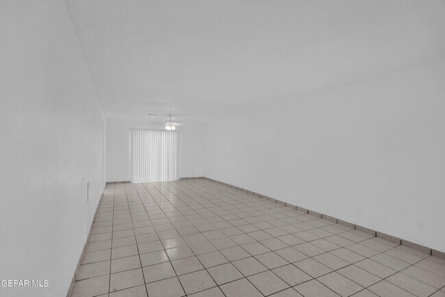 Building Photo - 7136 Portugal Dr