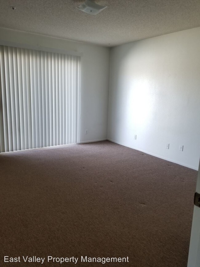 Foto del edificio - 12692 Valley View St