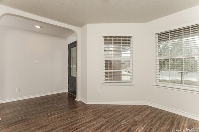 Building Photo - 6218 Northwest Loop 410