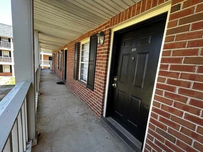 Foto del edificio - 250 Elm St