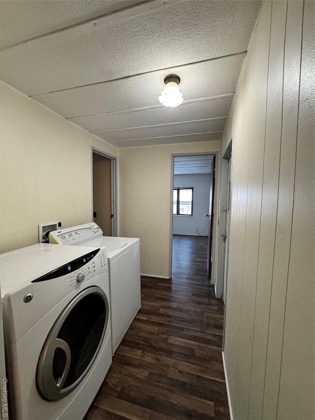 Building Photo - 19 Griffin Ln