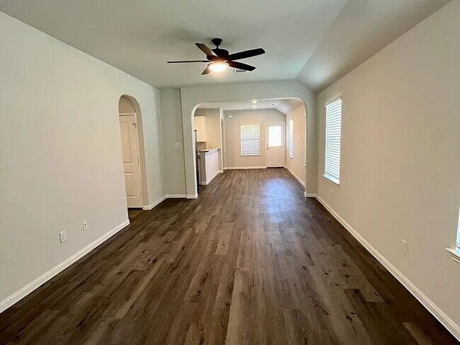 Foto del edificio - 973 Rice Dr