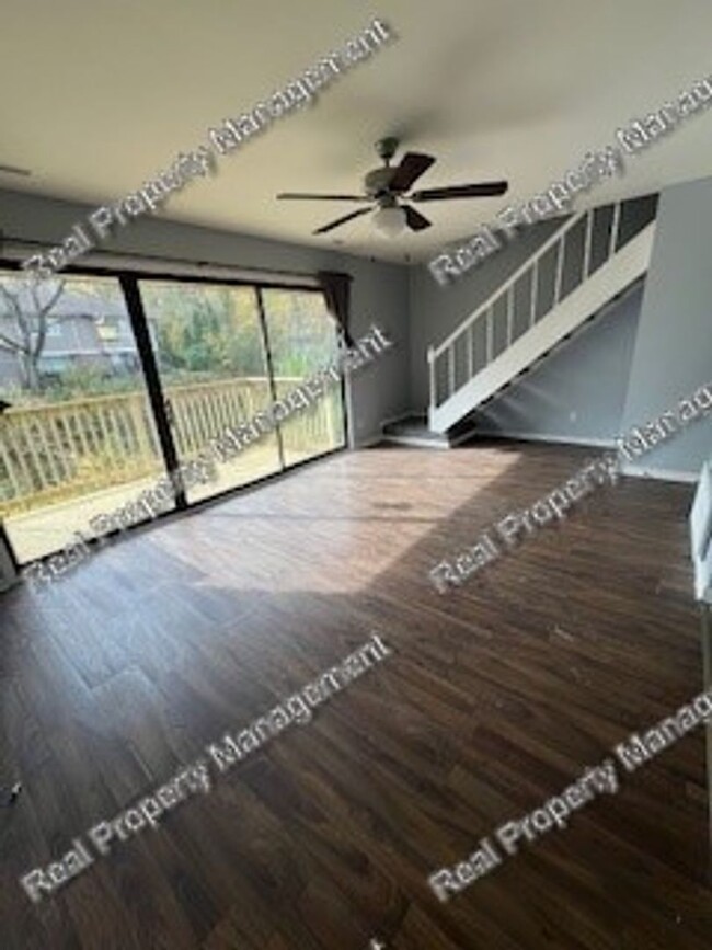 Foto del edificio - Updated 3 Bedroom Townhome