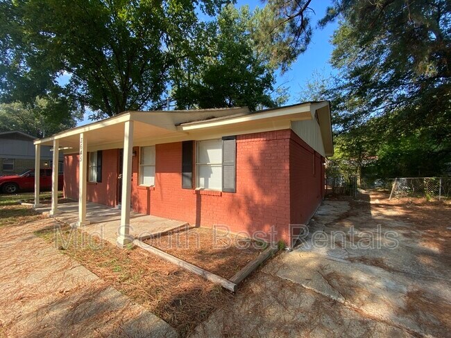 Foto del edificio - 3645 Edgefield Dr