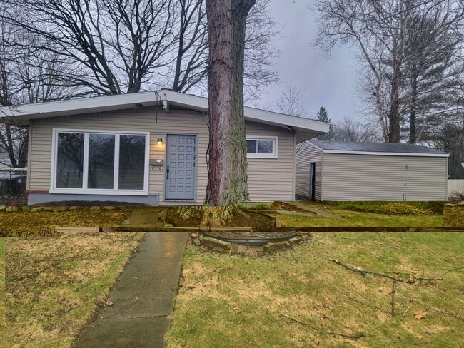 Building Photo - 1196 Thorndale Dr