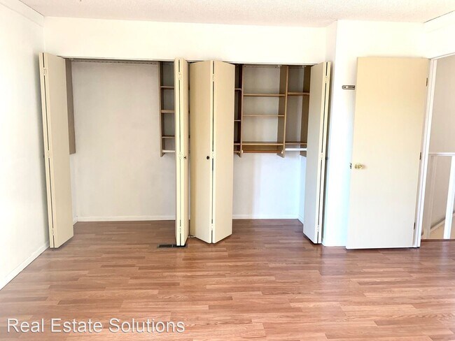 Building Photo - 3 br, 1.5 bath House - 7004 Meteor Ct.
