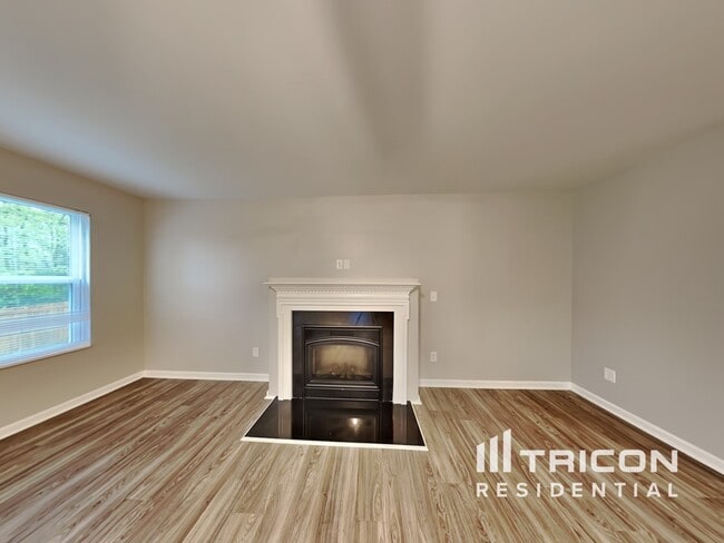 Building Photo - 4604 Montelena Dr