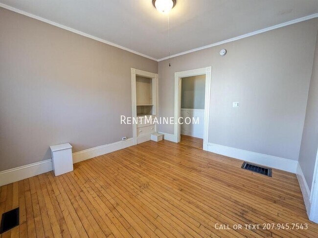 Foto del edificio - 6 Fifth St. Apt.