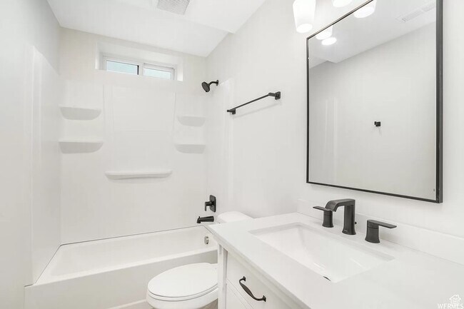 Building Photo - 1707 Packsaddle Cir