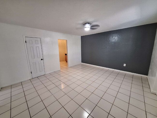Building Photo - 21295 Coulton Ave