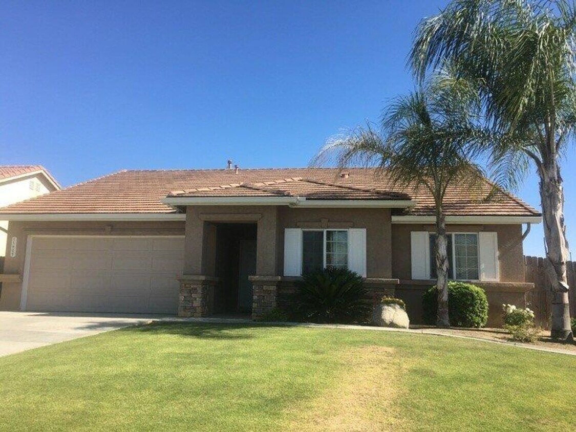 Foto principal - 11409 Pacific Shores Dr