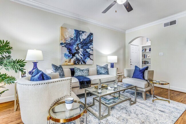 Photo - Walk to Memorial Park! Apartment