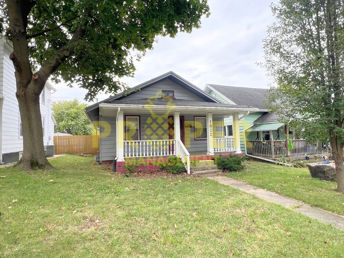 Foto principal - 2 bedrooms 1 bathroom house