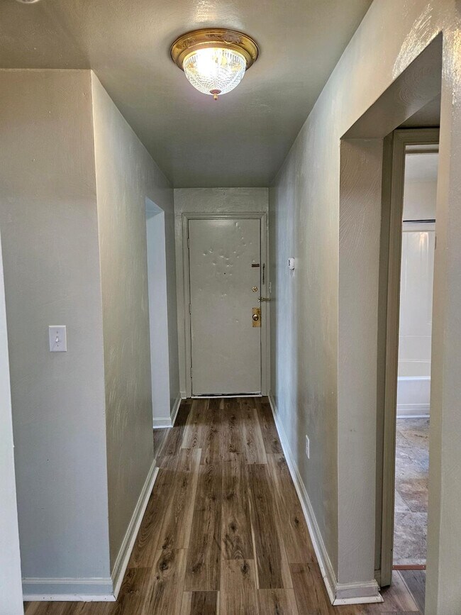 Foto del edificio - 1222-1224 Maple Ave SW