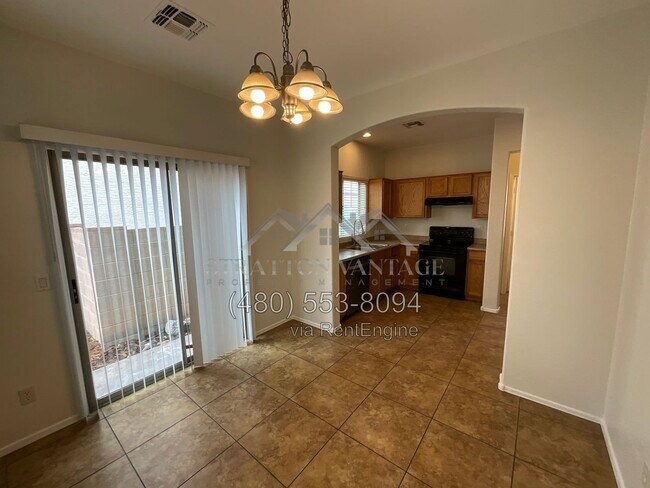 Foto del edificio - 4737 E Olney Ave