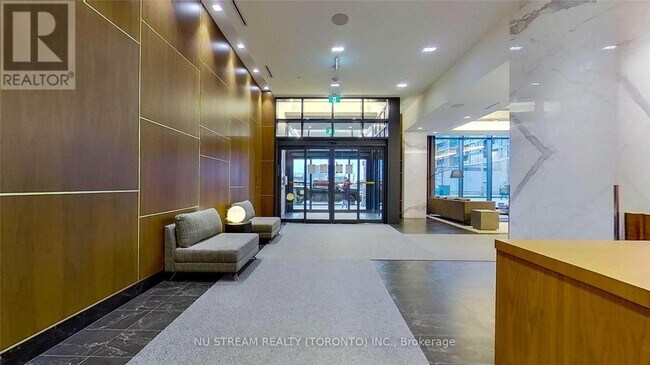 Building Photo - 15 Merchants' Wharf