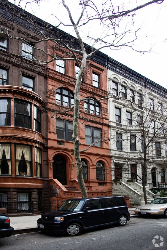 Primary Photo - 34 W 76th St