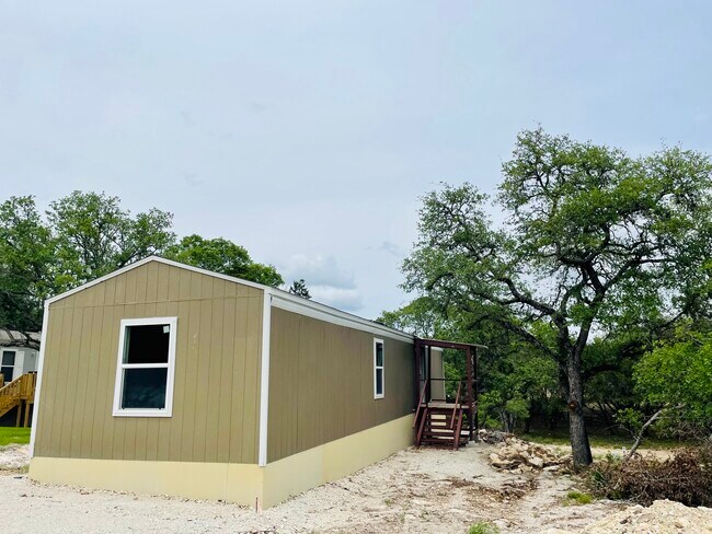 Building Photo - 459 Clay Ridge