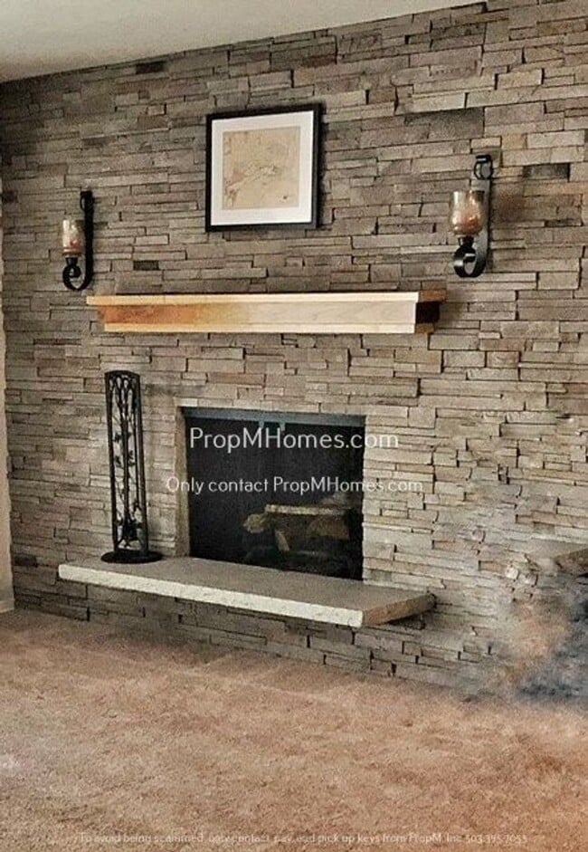 Building Photo - Cozy Two Bedroom Condo at Oswego Terraces!