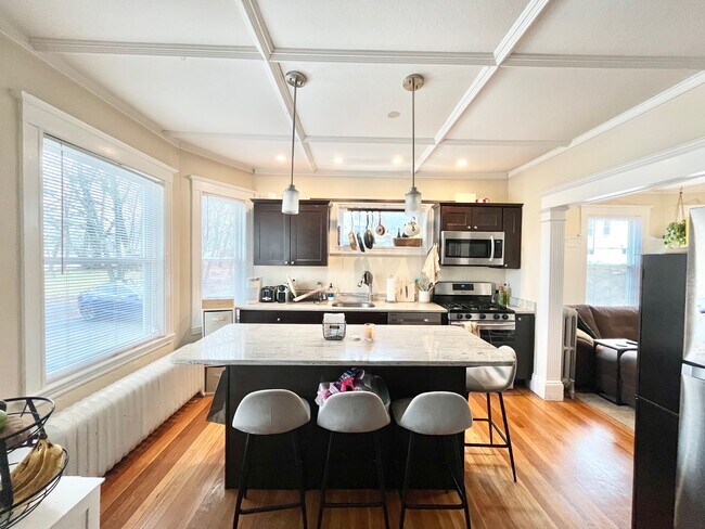 Building Photo - 3 Glenley Ter