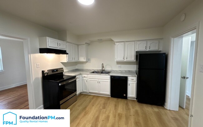 Foto del edificio - 1736 S Pkwy E