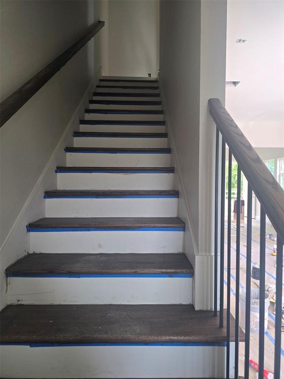 Foto del edificio - 2207 Des Chaumes St