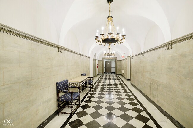 Foto del edificio - 350 N Meridian St