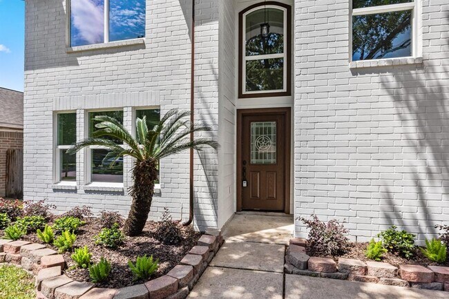 Building Photo - 14411 Golden Cypress Ln