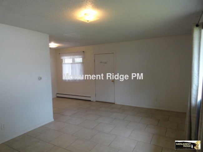 Building Photo - 3295 Lombardy Ln