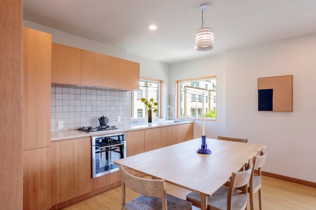 Building Photo - 4603 La Mirada Ave