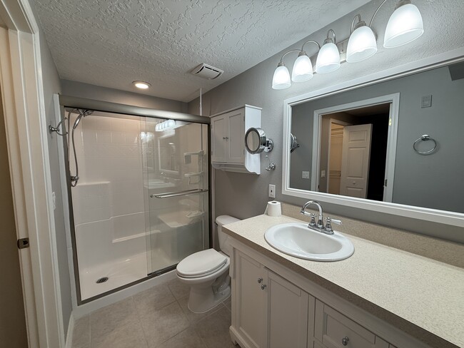 Foto del edificio - 6018 Portsdale Pl