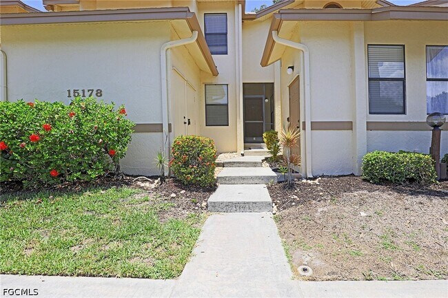 Foto del edificio - 15178 Parkside Dr